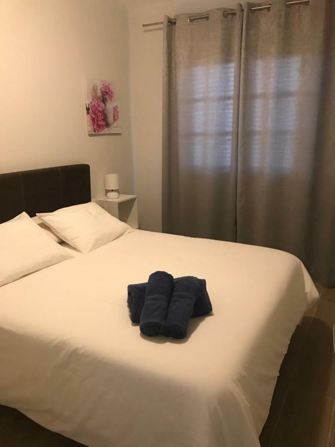 Caleta Beach Deluxe Калета-де-Фусте Екстер'єр фото